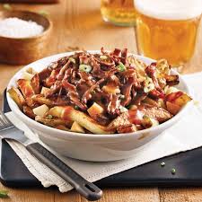 Poutine Au Boeuf Effiloche Sauce A La Biere In 2020 Food Poutine Cooking