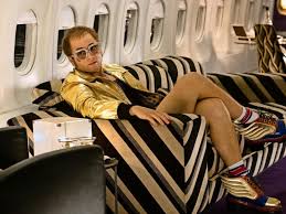 It is ideal outfit of fashion trend. Kinokritik Und Trailer Rocketman Im Bett Mit Elton John
