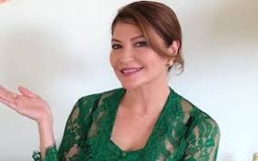 Tata janetta resah dengan artis yang cari sensasi berlebih. Tamara Bleszynski Jawab Soal Tawaran Balik Ke Dunia Akting Sindir Artis Penuh Sensasi