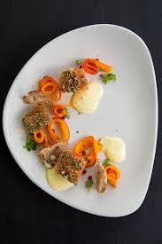 Sashimi Vom Lachs Mit Pfefferbrot Kurbis Carpaccio Und Rose Sabayon Sashimi Kreatives Essen Delikatessen