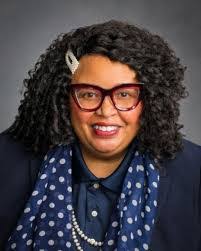 Jennifer Capps's Instagram, Twitter & Facebook