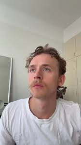 Min auditionlåt till Idol! Ps den heter Maria och finns på spotify😍  imorgon är det dags för solosång! Ni kollar väl?😁👍 #idolse