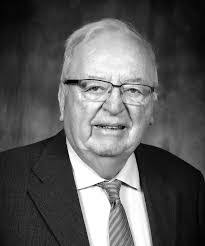 Danielle Bursey's Instagram, Twitter & Facebook