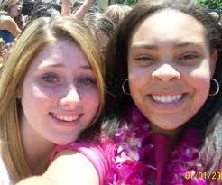 Belinda Packer's Instagram, Twitter & Facebook