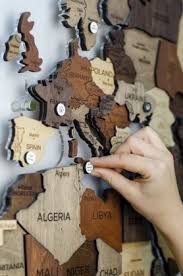 ¿buscas un mapa del mundo? Mapas Mundi De Madeira Na Parede 3d Cool Mania