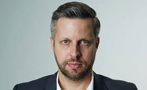 Anselmo Ramos's Instagram, Twitter & Facebook