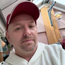 Can you tell me where Chris will be the weekend of 18th and 19th July please