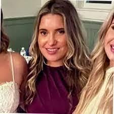 Heather Devereaux's Instagram, Twitter & Facebook