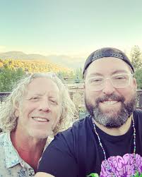 Huge thanks to my friend and fellow shredder @rednorscott for all the  hospitality and an amazing night performing with Shred Is Dead in Vail, CO  at @shakedownbarvail ! Show vids coming soon!