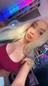 Order your Aryssa614 today for a discounted price and a 2 for 1 deal.  Multiple personalities and multiple looks. (This is a joke btw, terrible  one aswell sorry 😭 I dont sell anything)