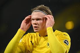 Hansi flick talks up haaland to bayern move bayern president insists club can afford haaland oscar keen to finish his career at chelsea chelsea 'make erling braut haaland top transfer target' how. Bestemt Haaland Forventer A Spille I Champions League Hvert Ar Vg