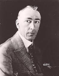 Charles Ogle's Instagram, Twitter & Facebook