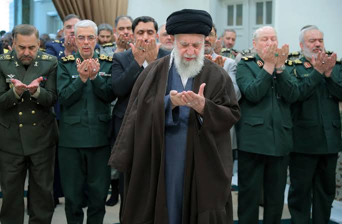 Supreme Leader Ali Khamenei meets with military officials in Tehran.