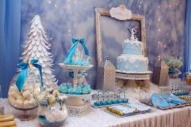 Favorite characters, wintry feel, frozen's shimmers …. Frozen Cakes And Decoration Ideas For The Greatest Birthday Party