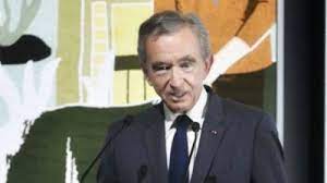 Luxury king bernard arnault has become the world's second richest person, with a net worth of more than $137 billion, after a its chair, bernard arnault, has called the gown 'absolutely marvelous'. Lvmh Ceo Bernard Arnault Online Handler Die Verlieren Alle Geld