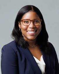 Brandy Lantz's Instagram, Twitter & Facebook