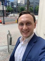 Chris Herrick's Instagram, Twitter & Facebook