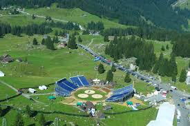 Elle est qualifiée, avec le hornuss et le lancer de la pierre d'unspunnen, de sport national. Schwagalp Schwinget 2016 Www Tex Solution Ch
