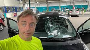 Vander heyde, van opstal & van tieghem, geassocieerde notarissen vijverstraat 49 8400 oostende tel. La Mesaventure De Bart De Wever Au Car Wash Metro