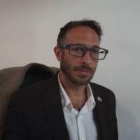 Eric Loch's Instagram, Twitter & Facebook