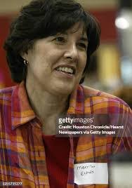 Annette Echols's Instagram, Twitter & Facebook