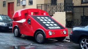 telephone car 変な車 トヨタ いくちゃん