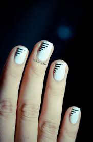 This chic design is deceptively easy. 25 Simple Nail Art Tutorials For Beginners