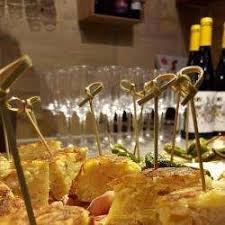 Real wine bar offering a wide choice of bordeaux, spain and south america; Restaurants Espagnol Bordeaux 33000