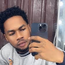 Akeem Sims's Instagram, Twitter & Facebook