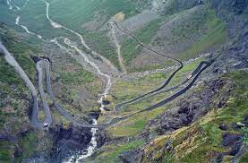 See a recent post on tumblr from @bergsmotiv about trollstigen. Datei Trollstigen Norway 2004 Jpg Wikipedia
