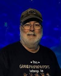 Larry Cromley's Instagram, Twitter & Facebook