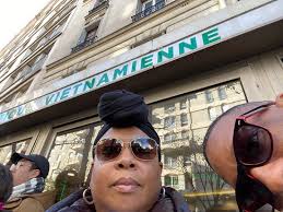 Bánh bột lọc. Bánh ướt thịt nướng ' bún riêu