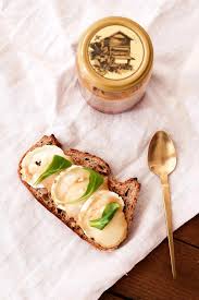 Tartine Au Four 2 Recettes Pour L Hiver Manayin Mes Recettes En 2020 Tartine Au Four Tartine Chevre Tartine Chevre Miel