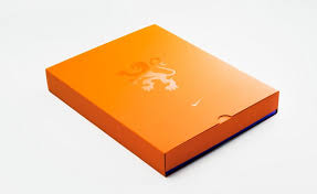 Trainer hans de winter kijkt terug. Lion Crest On Dutch National Football Kits Has Sex Change For Women S Team