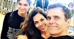 Vanessa Bell Calloway and he husband Dr.Anthony Calloway have been married  for 36 years. 🌷🥂