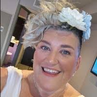 200+ profils pour “Susan, Gray”