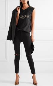 Balmain Black And Gold T Shirt Balmain Logo Tshirt Black Skinny Jeans Black Blazer Perfection Balmain Shirt Balmain Blazer Outfits Blazer Outfits Casual