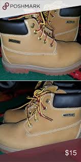 Payless Boots These Boots Are In Good Condition They Re Waterproof And Skid Resistant Payless Shoes Boots Boots Payless Boots Payless Shoes Boots