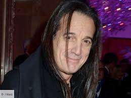 See more of francis lalanne officiel on facebook. Francis Lalanne Va Incarner Un Extraterrestre Sur Canal Voici