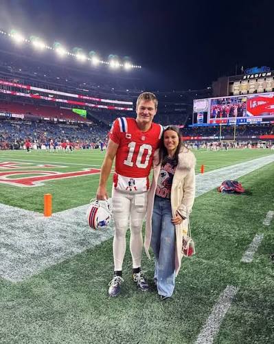 Patriots QB Drake Maye khuyến khích đồng đội "hãy kết hôn sớm": "Tôi chắc  chắn sẽ khuyên họ nên kết hôn vào cuối cùng. Đó là một trong những điều tốt  nhất