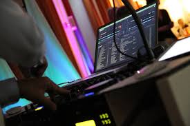 Dj service hamburg‏ @djservicehh 6 мая 2015 г. Djs Aus Hamburg Fur Hochzeiten Feiern Dj Hamburg De