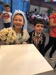 Check spelling or type a new query. Ninos Se Casan En Una Kermes Y Su Reaccion Se Vuelve Viral Fotos