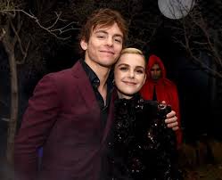 Последние твиты от kiernan shipka (@kiernanshipka). Kiernan Shipka 13 Facts About The Chilling Adventures Of Sabrina Star You Probably Never Knew