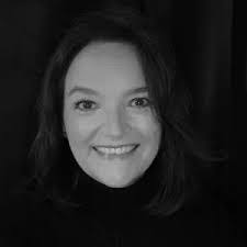 Denise Poe's Instagram, Twitter & Facebook