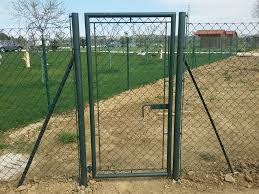 Noi di reti rusconi realizziamo cancelli per ville standard e cancelli su misura, per soddisfare in pieno le tue esigenze e il tuo gusto. Realizzazioni Retificio Rinaldi