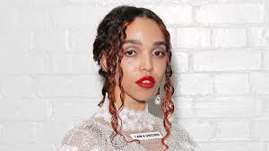 Deco2 voted for an image 1 year, 3 months ago. Aoty Fka Twigs Gravou Um Album Novo Com Produtor Do El Mal Querer Em Quarentena Noticias Musicais Bcharts