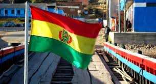El 17 de agosto se celebra el «día de la bandera» como fiesta nacional desde el 30 de julio de 1924 determinado por decreto supremo 4 en conmemoración del aniversario de creación de la primera bandera boliviana en 1825. Conoce Cuales Fueron Las Modificaciones De La Bandera Nacional
