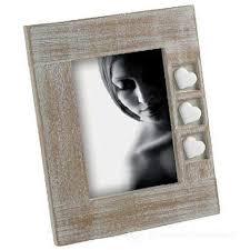 Spedizione gratuita sul tuo primo ordine spedito da amazon. Cornice Portafoto In Legno Con Cuori 13 X 18 Cm Mascagni Casa Primainfanzia It