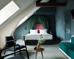 Check spelling or type a new query. Une Chambre Sous Les Toits A Part Ca