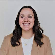 Jillian Mahoney's Instagram, Twitter & Facebook